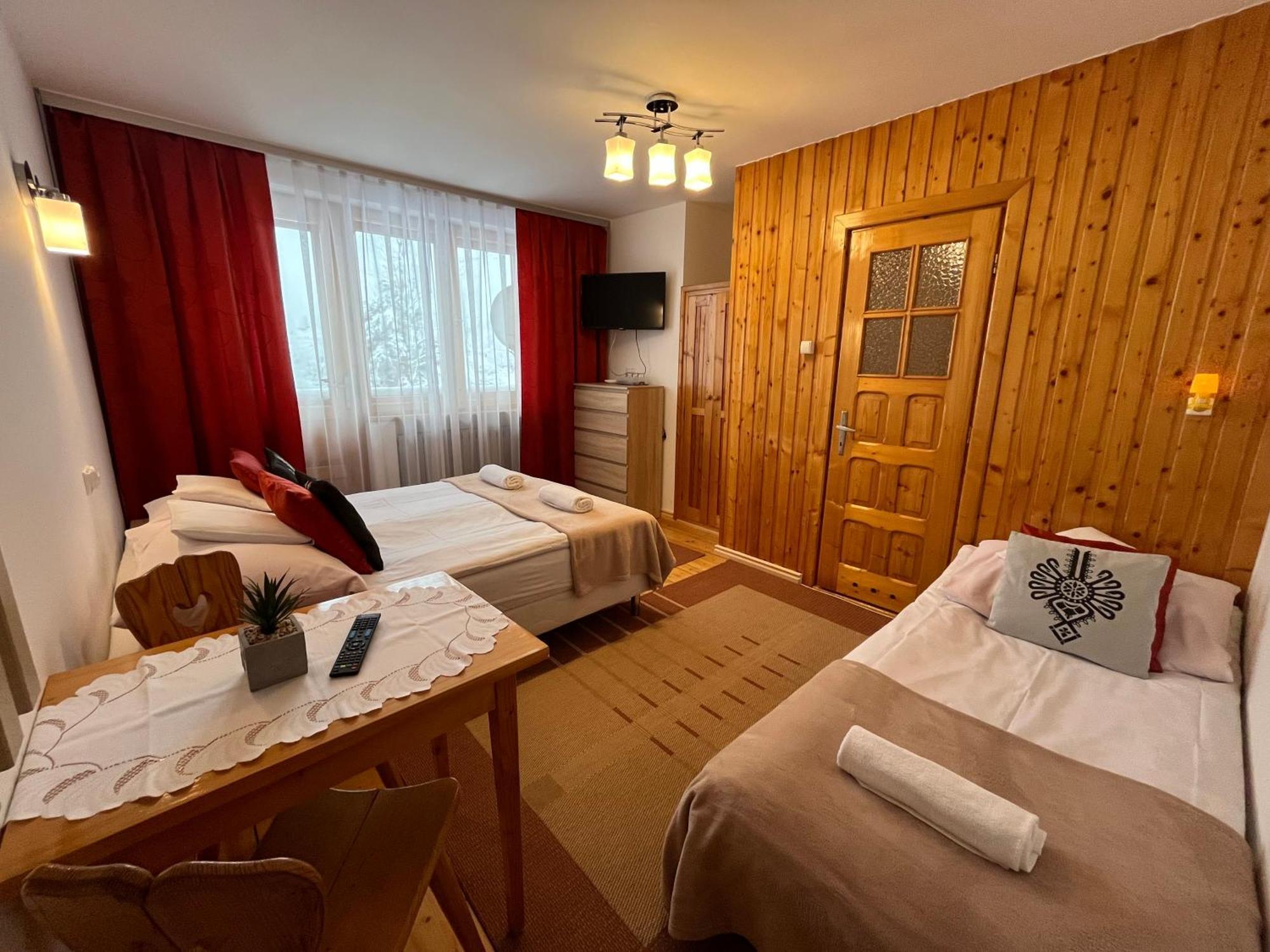 Pokoje Goscinne Maria Jurgow Bagian luar foto